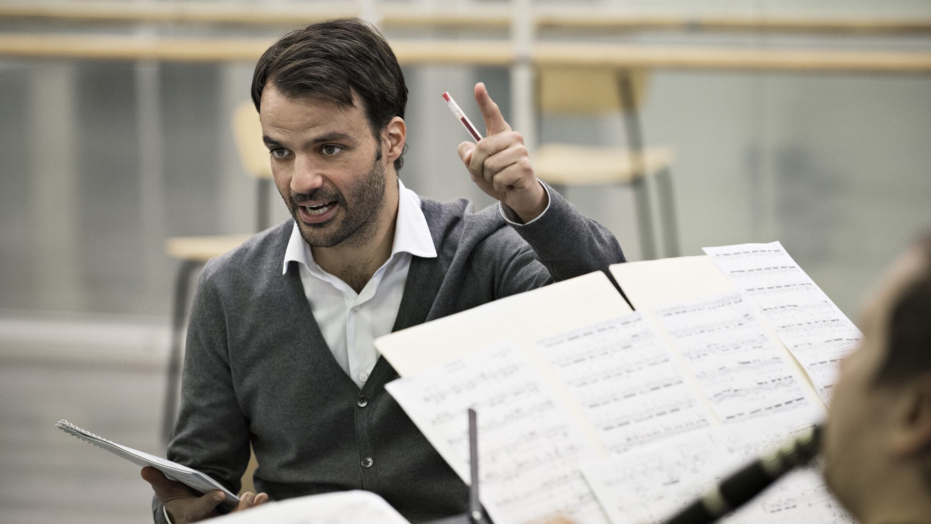 カイヤ サーリアホとヴァスコ メンドンサ ビデオ